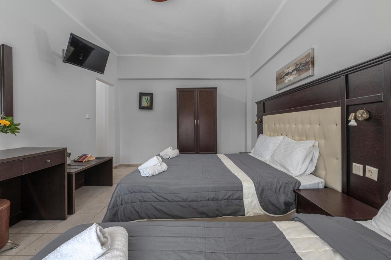 Adonis Hotel Pefkochori Exteriör bild