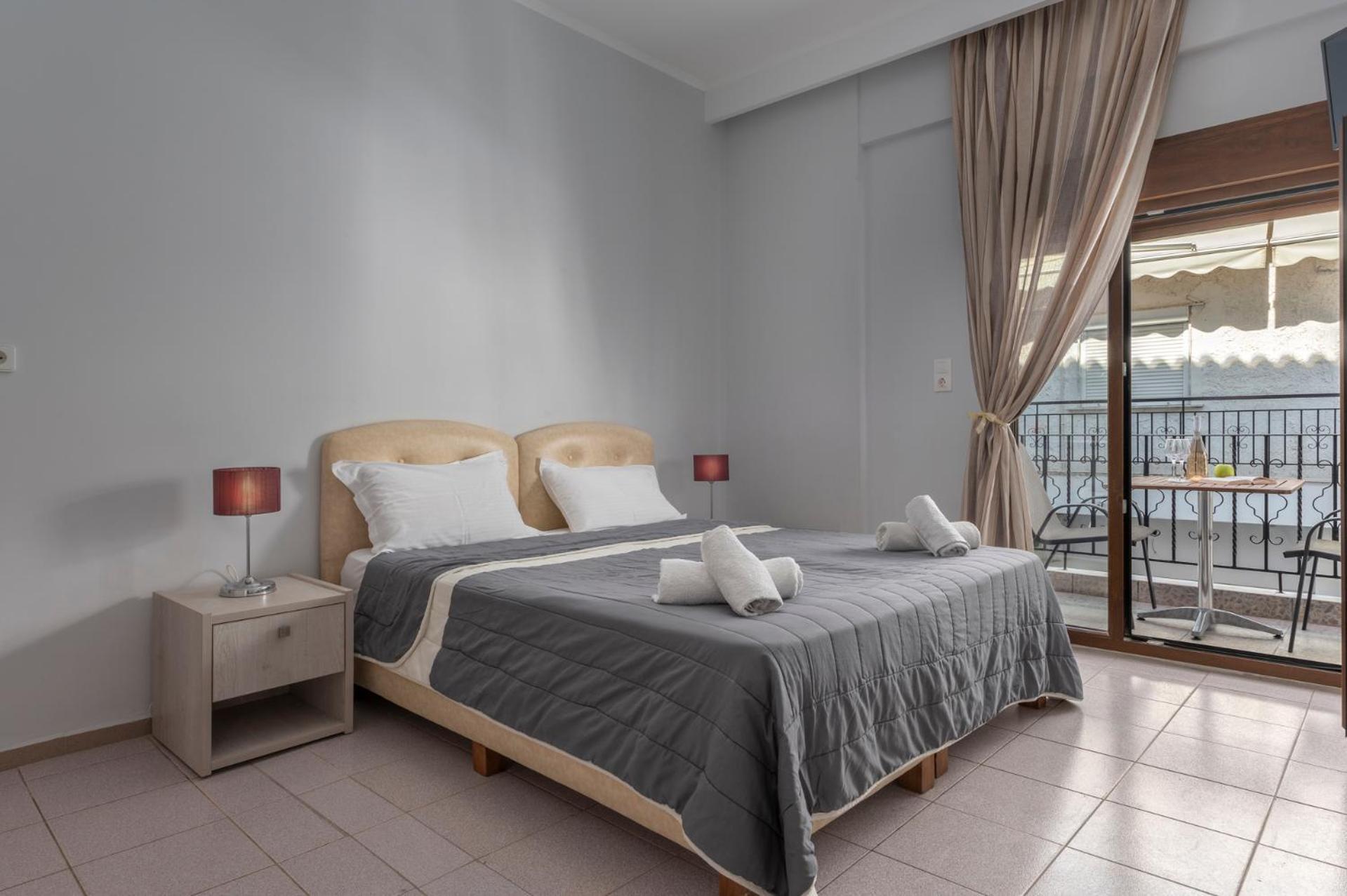 Adonis Hotel Pefkochori Rum bild